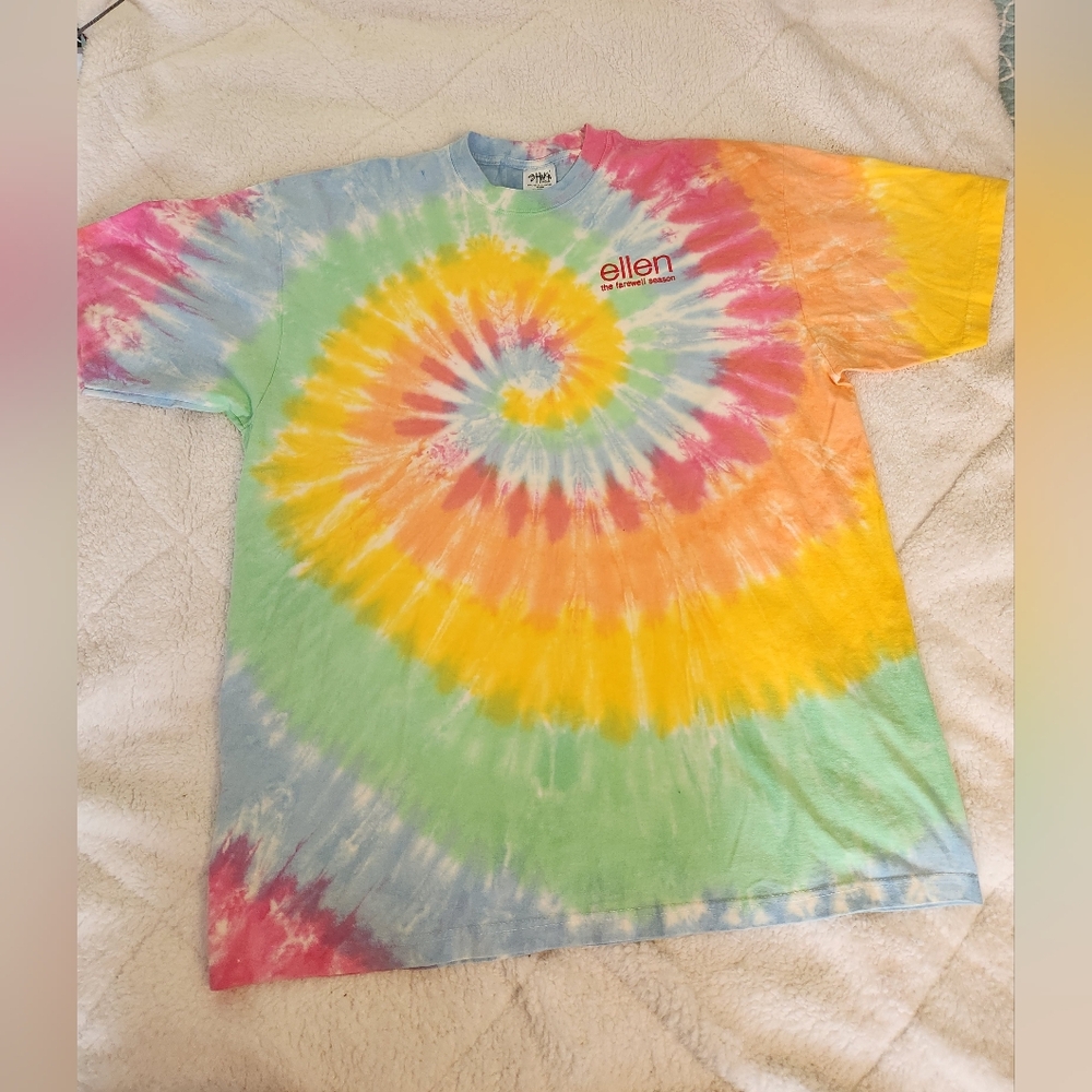 Men's 2x official tie-dye t-shirt "Farewell Season" of The Ellen DeGeneres Show